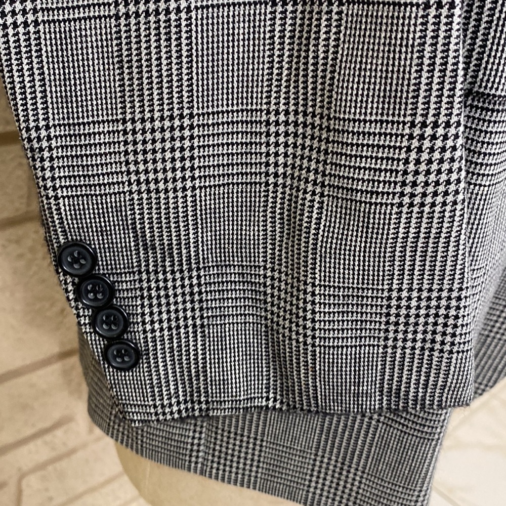 Jos. A BANKS Glens Plaid Mens Suit - Picture 7 of 12